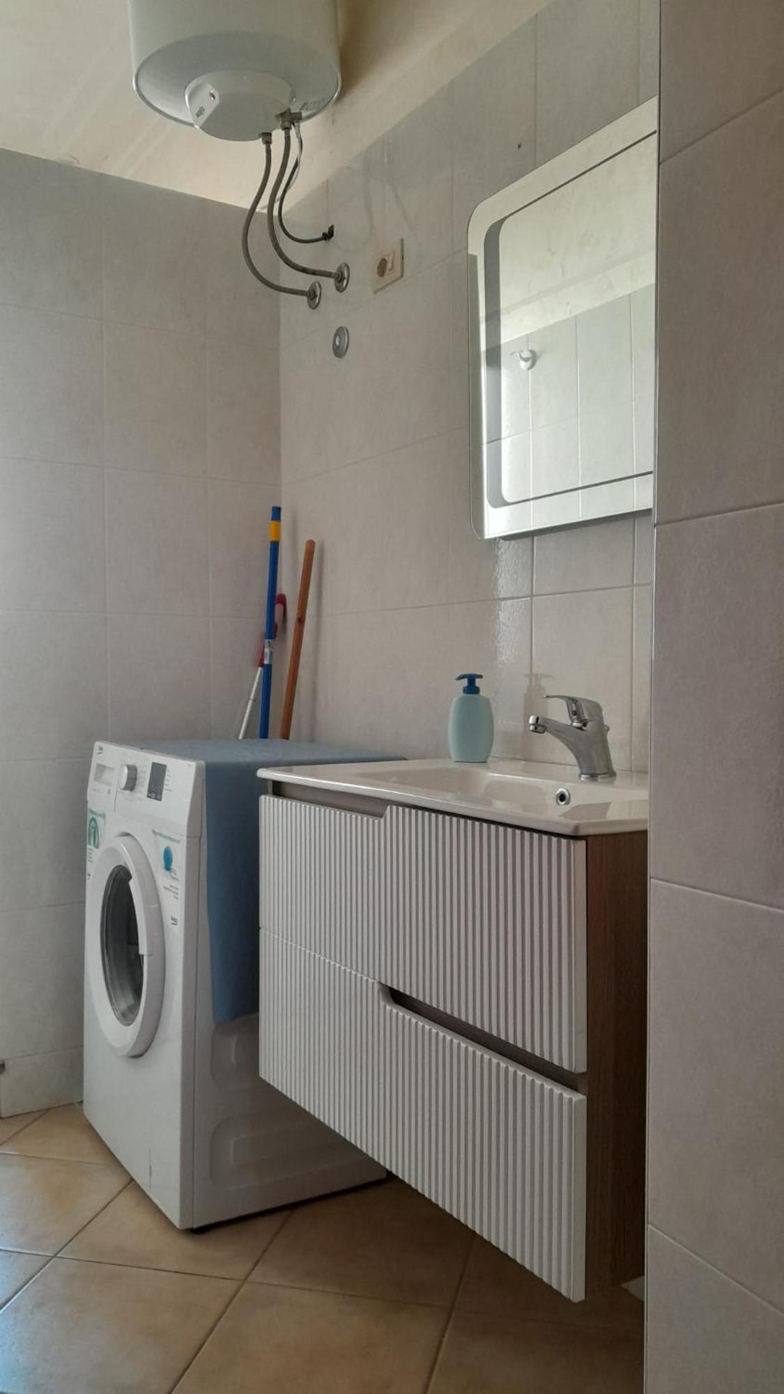 Anna'S Apartment - Milazzo Bagian luar foto